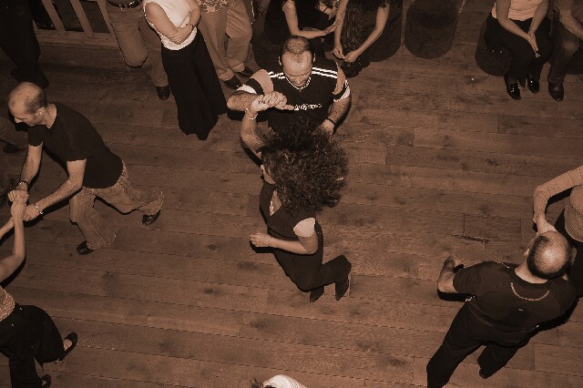 min 2006 10 31 latino 201 sepia